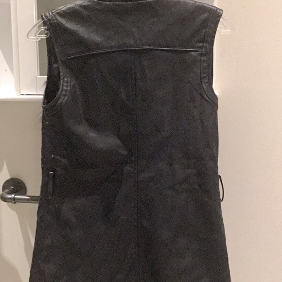 🧓🏼MT Amish faux leather and faux fur zippered vest - Picture 4 of 7